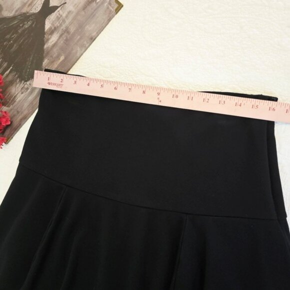 Lauren Ralph Lauren Women's Elegant Mini Black Flared Skirt Size 8 Coquette Tier - Picture 6 of 10